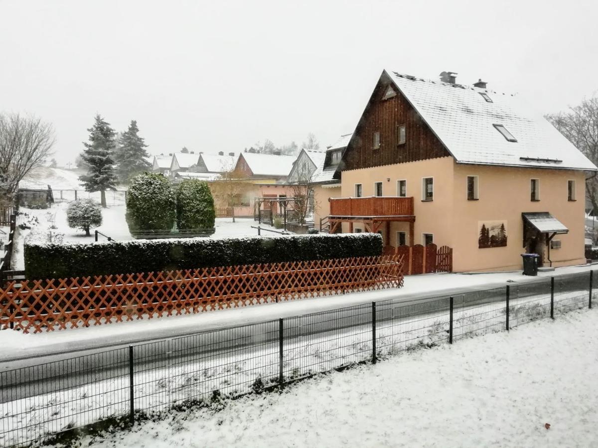Ferienwohnung Jurk Barenstein Bagian luar foto
